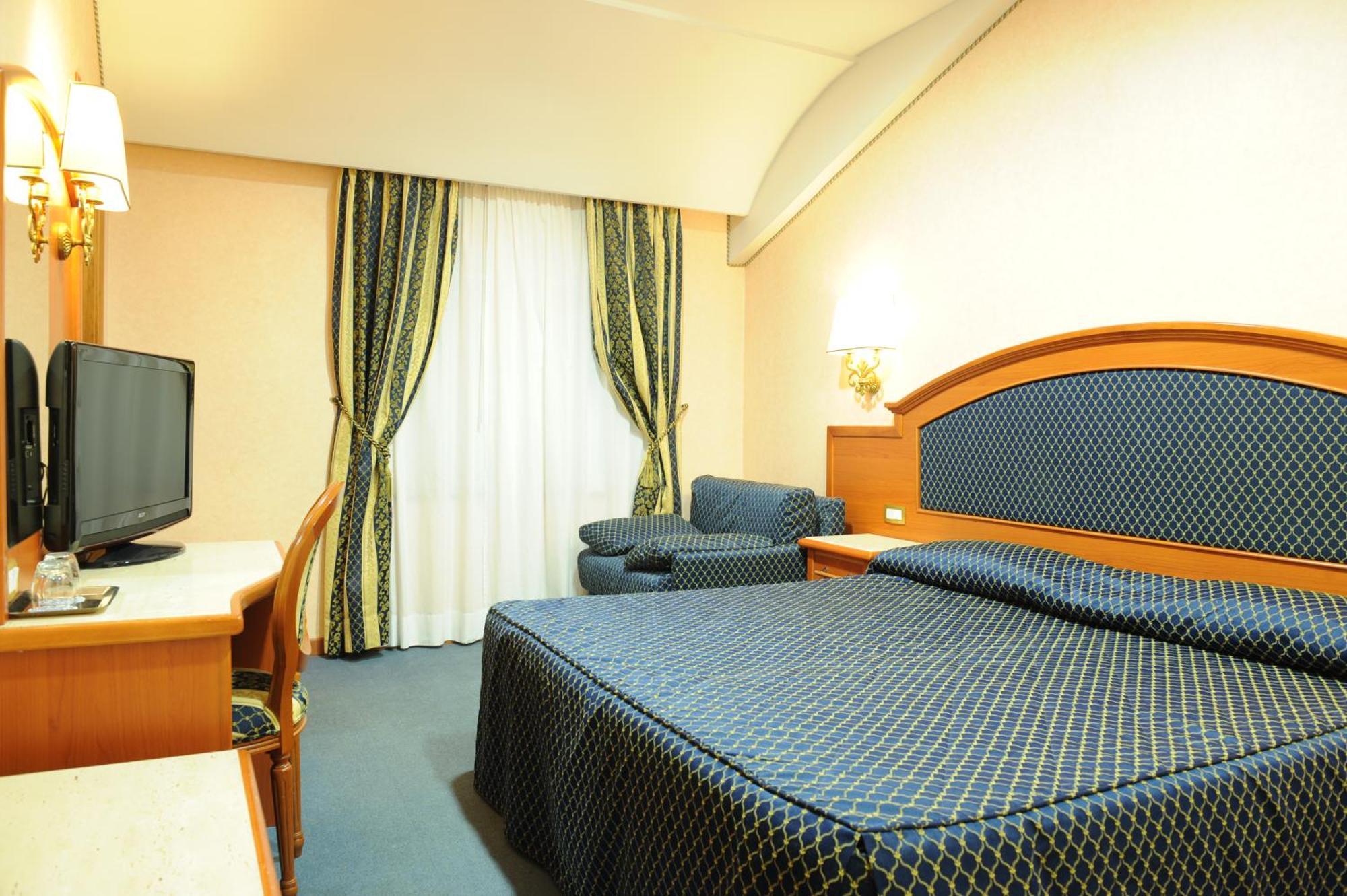 Hotel La Bella Venere Caprarola Esterno foto