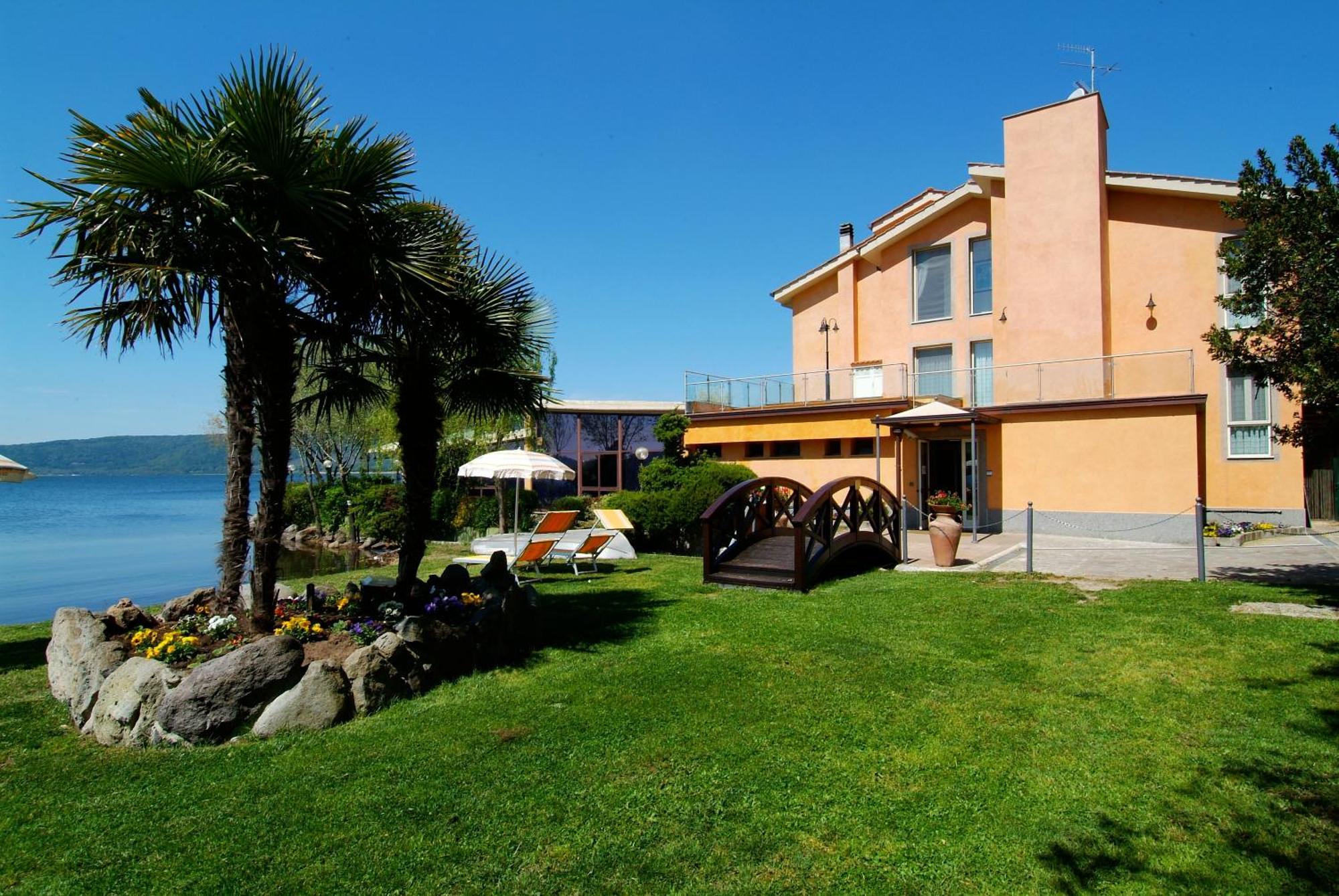 Hotel La Bella Venere Caprarola Esterno foto